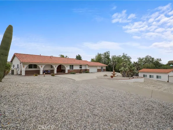 32010 Calle Vis, Agua Dulce, CA 91390