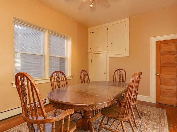 5th image of 3901 Newport Ave #1A