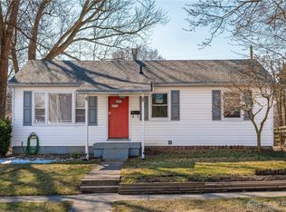 1004 Ansel Dr, Dayton, OH 45419