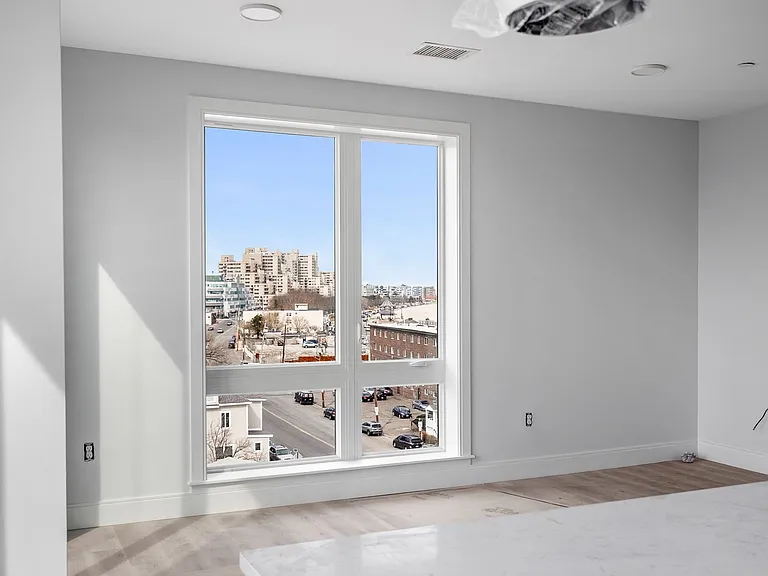 90 Ocean — Photo 11