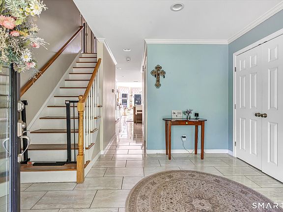 5th image of 220 Beardsley Road