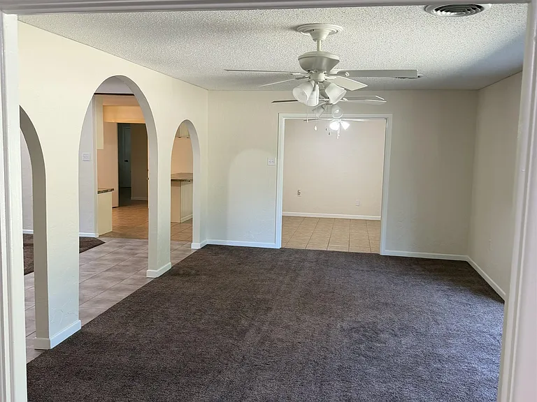 2320 Grangeway Rd — Photo 6