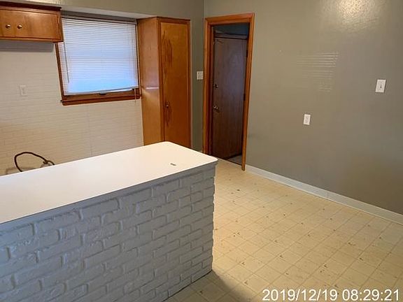3rd image of 8027 W Medford Ave