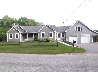 10 Milton Ln, Mechanic Falls, ME 04256