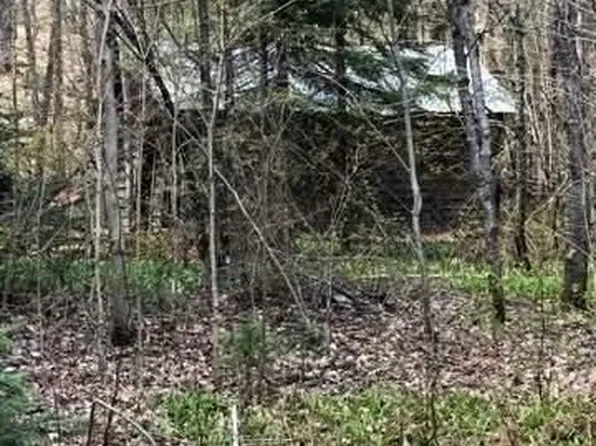 2595 Etwell Rd, Huntsville, ON P0B 1M0