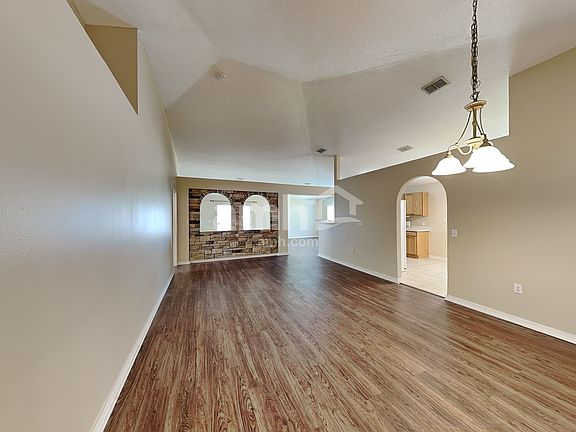 5th image of 2185 Tealwood Cir