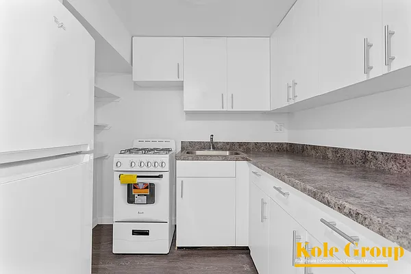 Rented by Kole Group | media 9