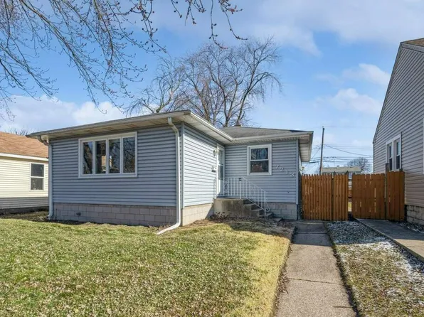 7213 S McCook Ave, Hammond, IN 46323