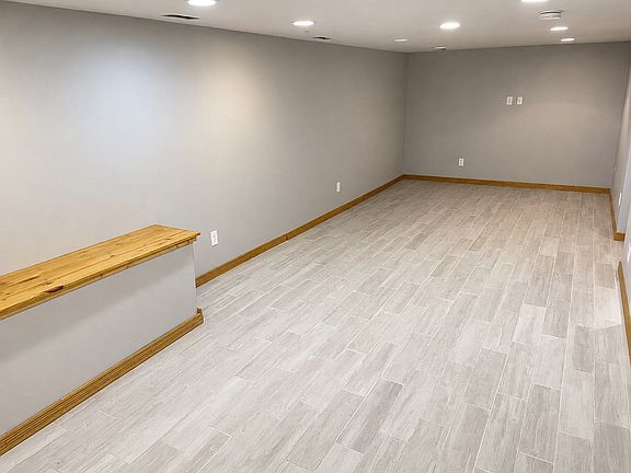 5th image of 5801 44th Ave S