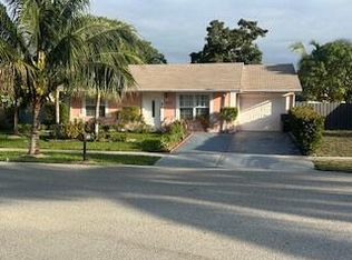 7285 Willow Spring Cir N, Boynton Beach, FL 33436