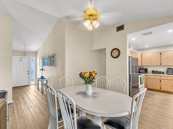 4th image of 7838 Sunflower Drive
