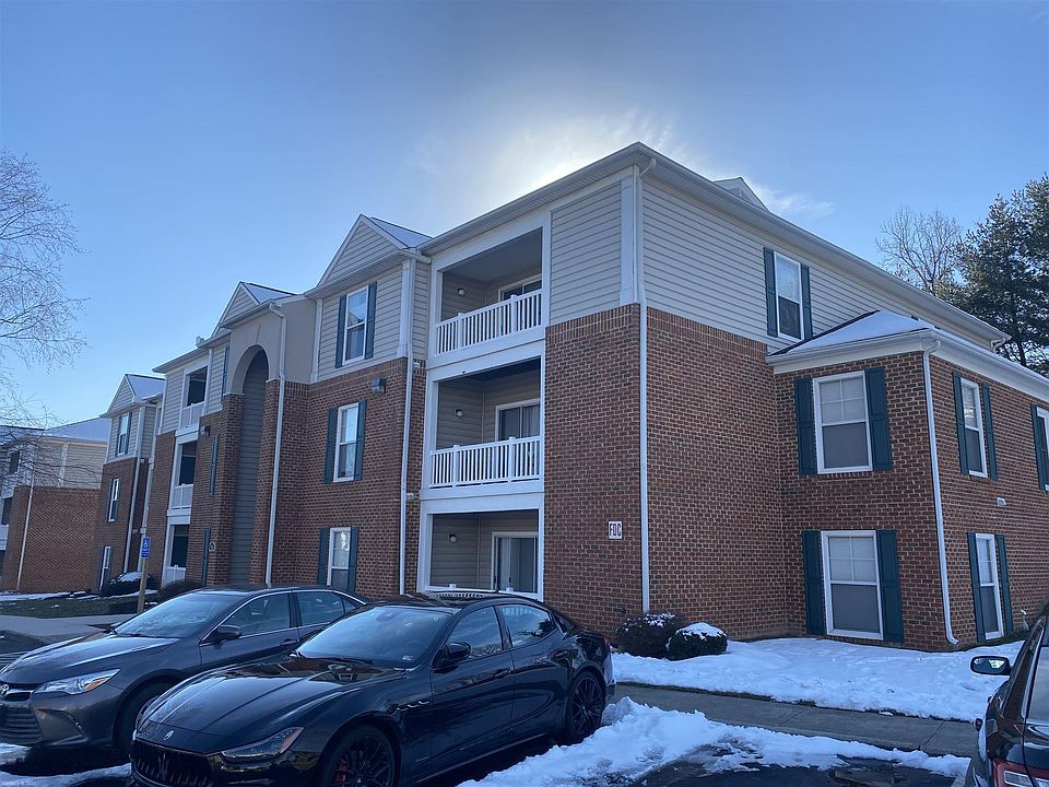 1st image of 211 S Knollwood Dr