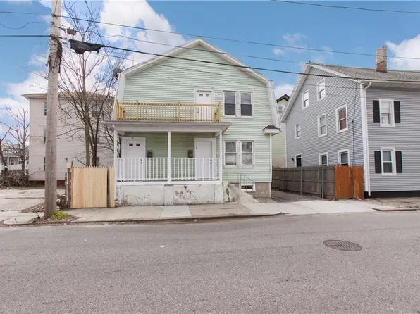 174 Ford St, Providence, RI 02909