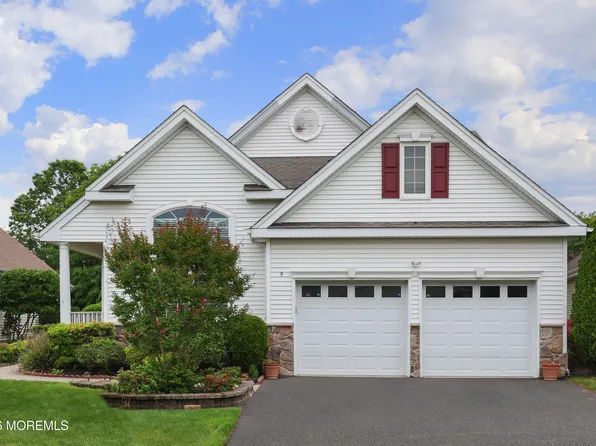 9 Kensington Court, Holmdel, NJ 07733