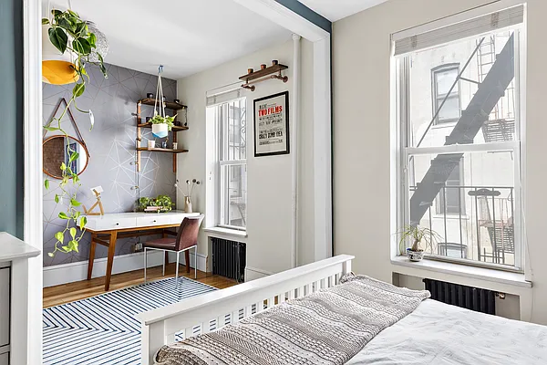 Sold by Compass | media 5