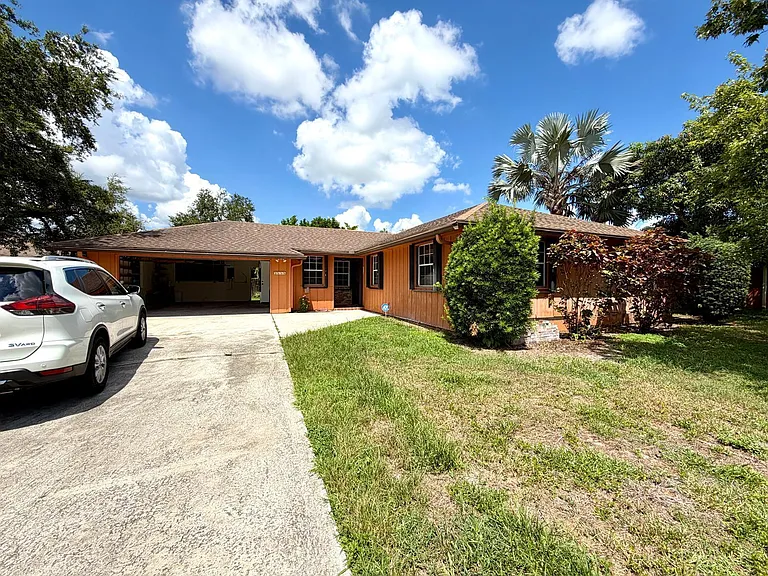 1235 Rowayton Cir — Photo 3