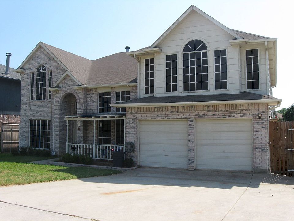 1st image of 2613 Vistaview Dr