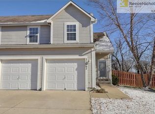 21662 S Main St, Spring Hill, KS 66083