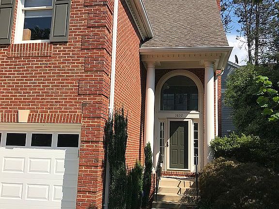 3rd image of 3832 Parkland Dr