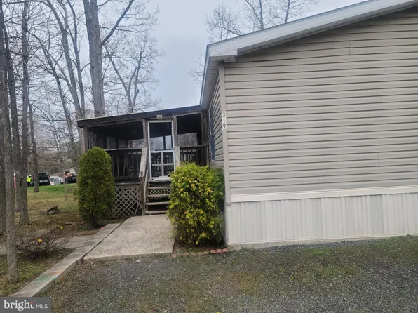 317 Cedar Dr, Quakertown, PA 18951