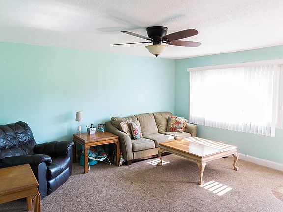5th image of 2258 N Shady Ln