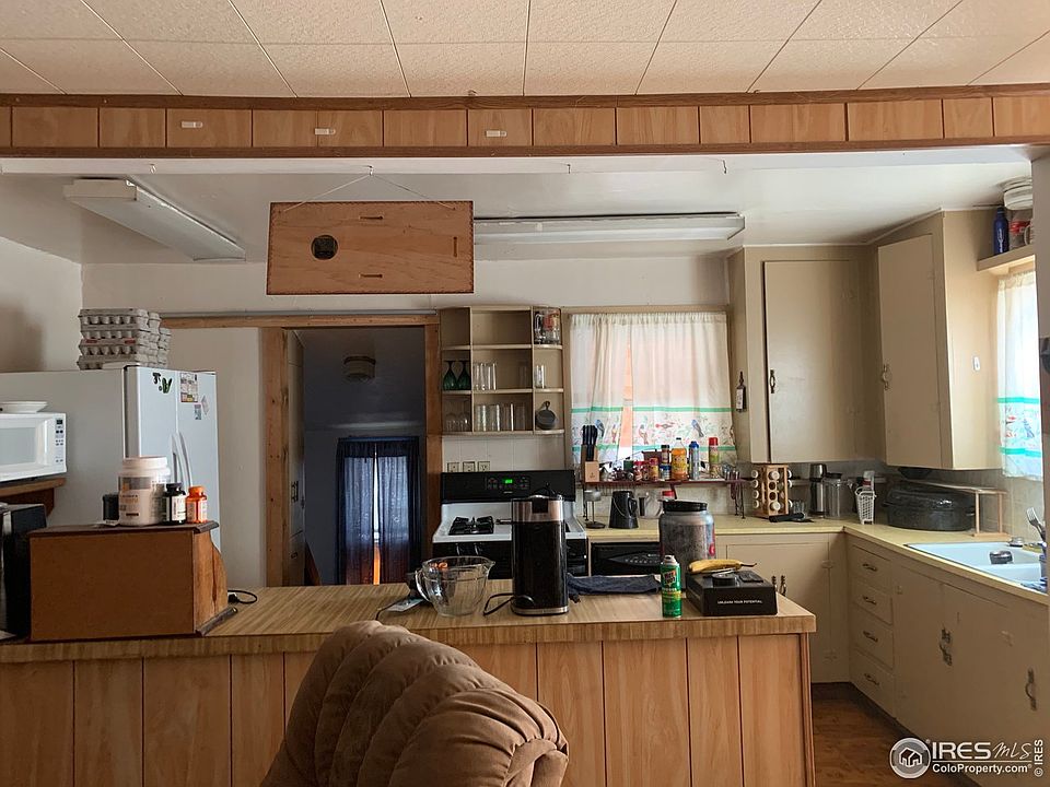 2nd image of 924 Dexter St
