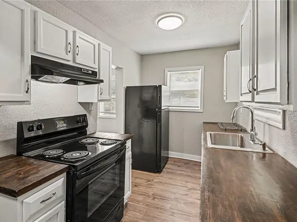 1842 E 77th St, Kansas City, MO 64132