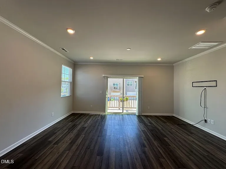 2521 Laurel Valley Way — Photo 7