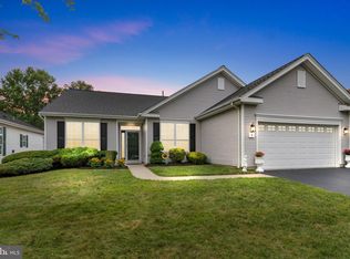 3 Barbary Ln, Columbus, NJ 08022