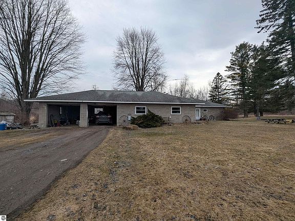 4th image of 4438 Reynolds Rd