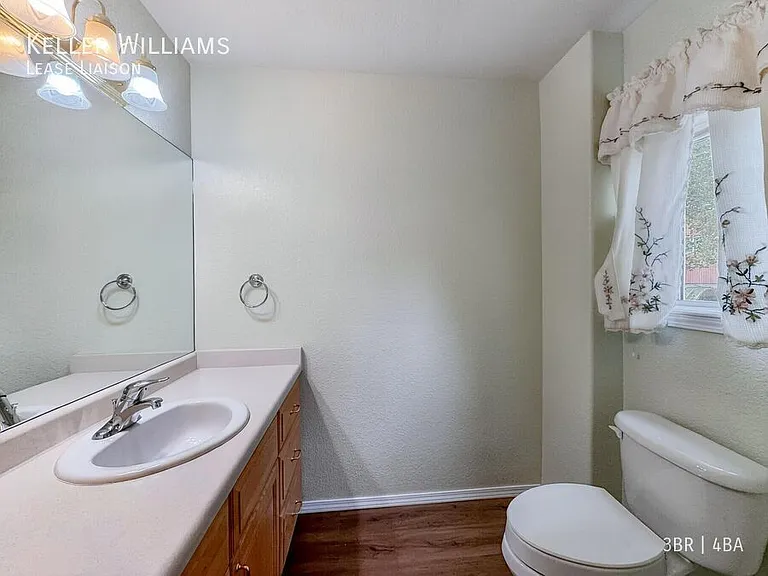 701 Westwood Trce — Photo 8