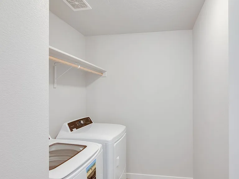 319 S Riggs Spring Ave — Photo 8
