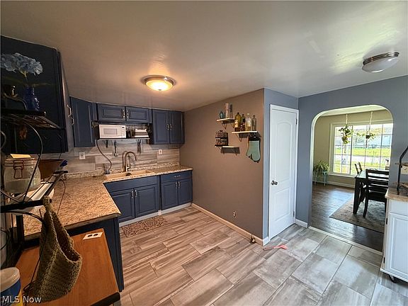 3rd image of 116 Terrace Dr