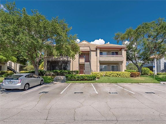 2nd image of 10263 Gandy Blvd N APT 606