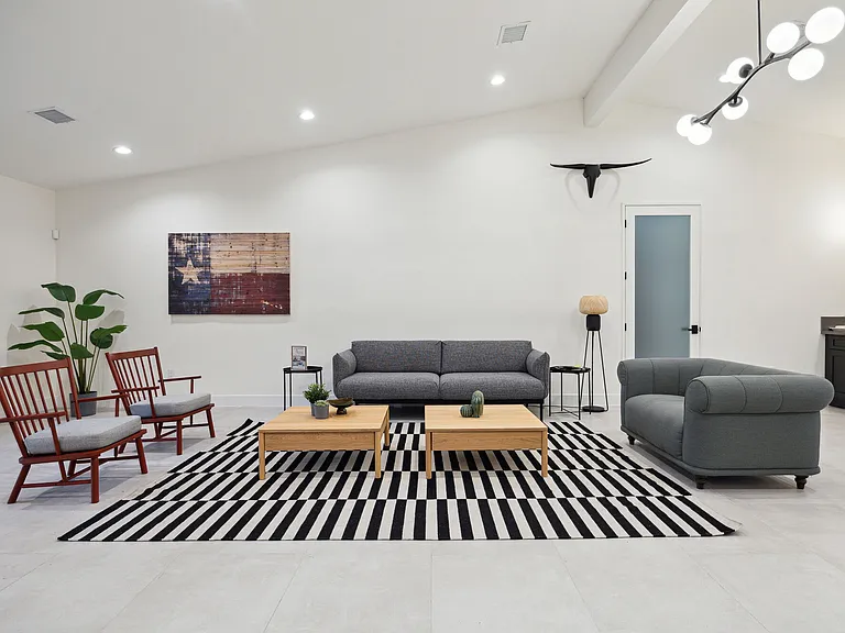 Haven at Briargrove — Photo 4