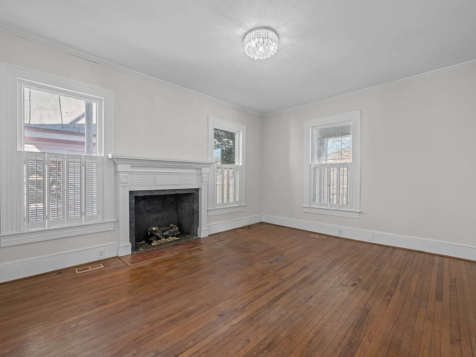 4 bed, 2892 sqft, $2,800 — Photo 3