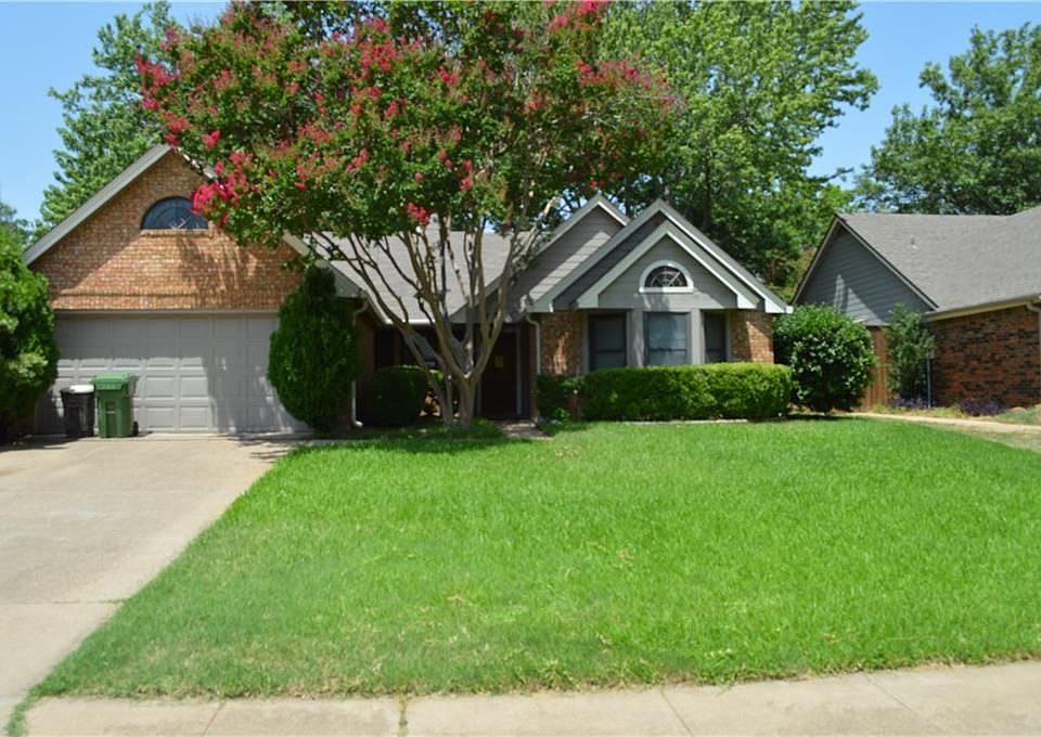 1st image of 573 Dove Creek Cir