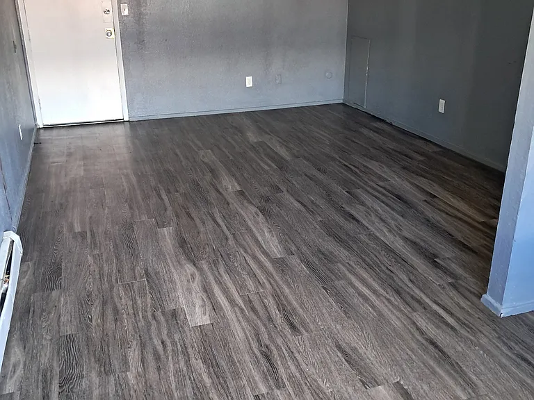 1425 N Yosemite St #2 — Photo 3