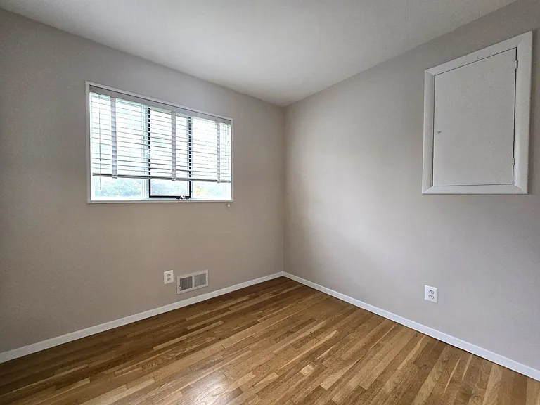 5115 Bangor Dr — Photo 20
