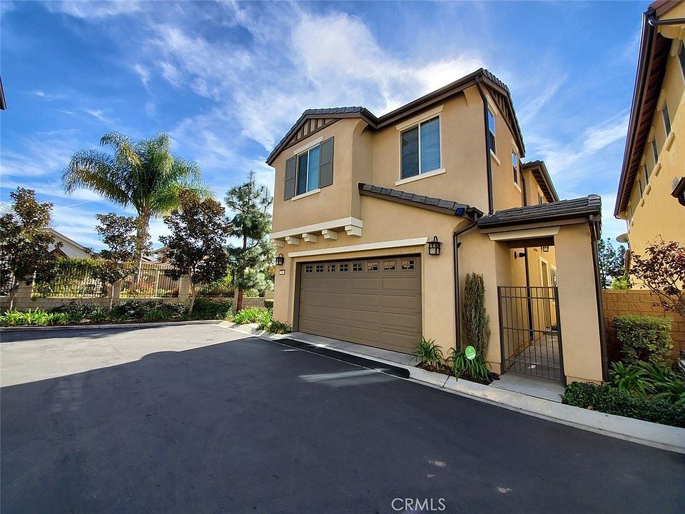 1st image of 350 Catalina Way