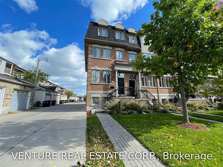 31 Ted Reeve Dr — Photo 1