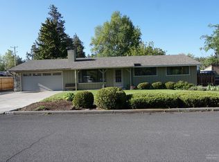 2305 NE Ravenwood Dr, Bend, OR 97701