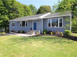 3 Elizabeth Ln, New Windsor, NY 12553