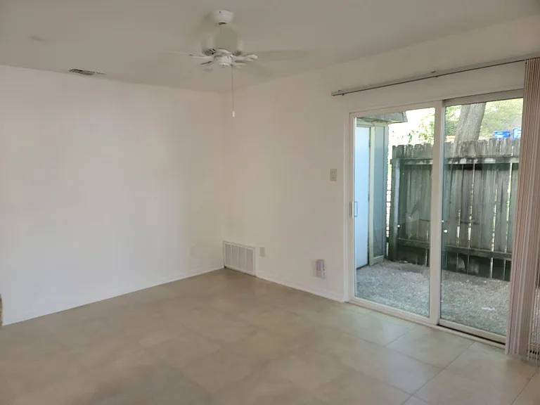 2308 Barton Village Cir #102 — Photo 6