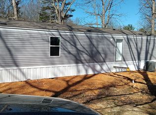 2100 Old Wolf River Rd, Jamestown, TN 38556