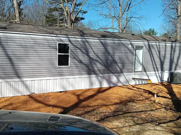 2100 Old Wolf River Rd, Jamestown, TN 38556