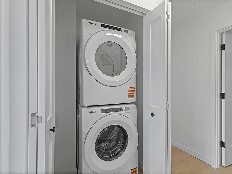 Newly Remodeled Kennedy Park Apartments! $$ ONE MONTH FREE — Photo 22