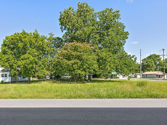 4th image of 1008 McFarland Ave