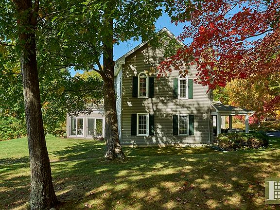 4th image of 254 McGrath Hill Rd