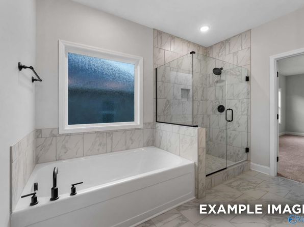 108 Creek Park Dr, Meridianville, AL 35759